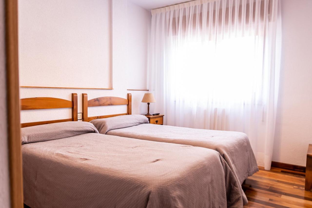 Hostal Restaurante Ventasierra Valdoré Εξωτερικό φωτογραφία